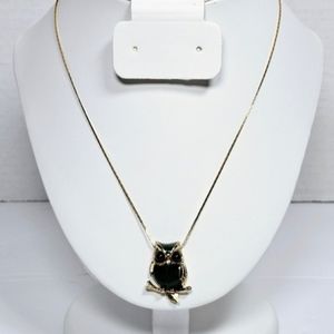 Vintage Gold Tone Owl Pendant Necklace 17.5"